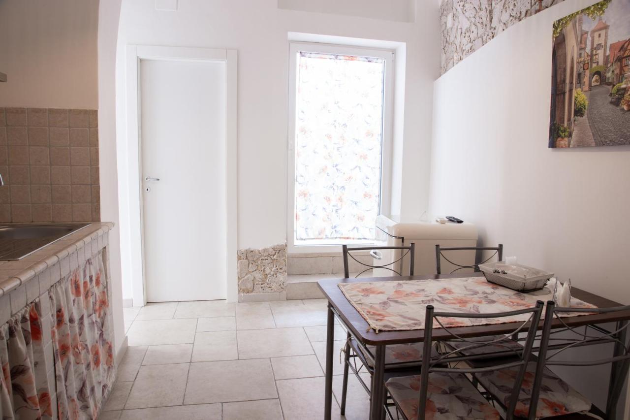 Dimora Guerrieri Hotel Бриндизи Екстериор снимка