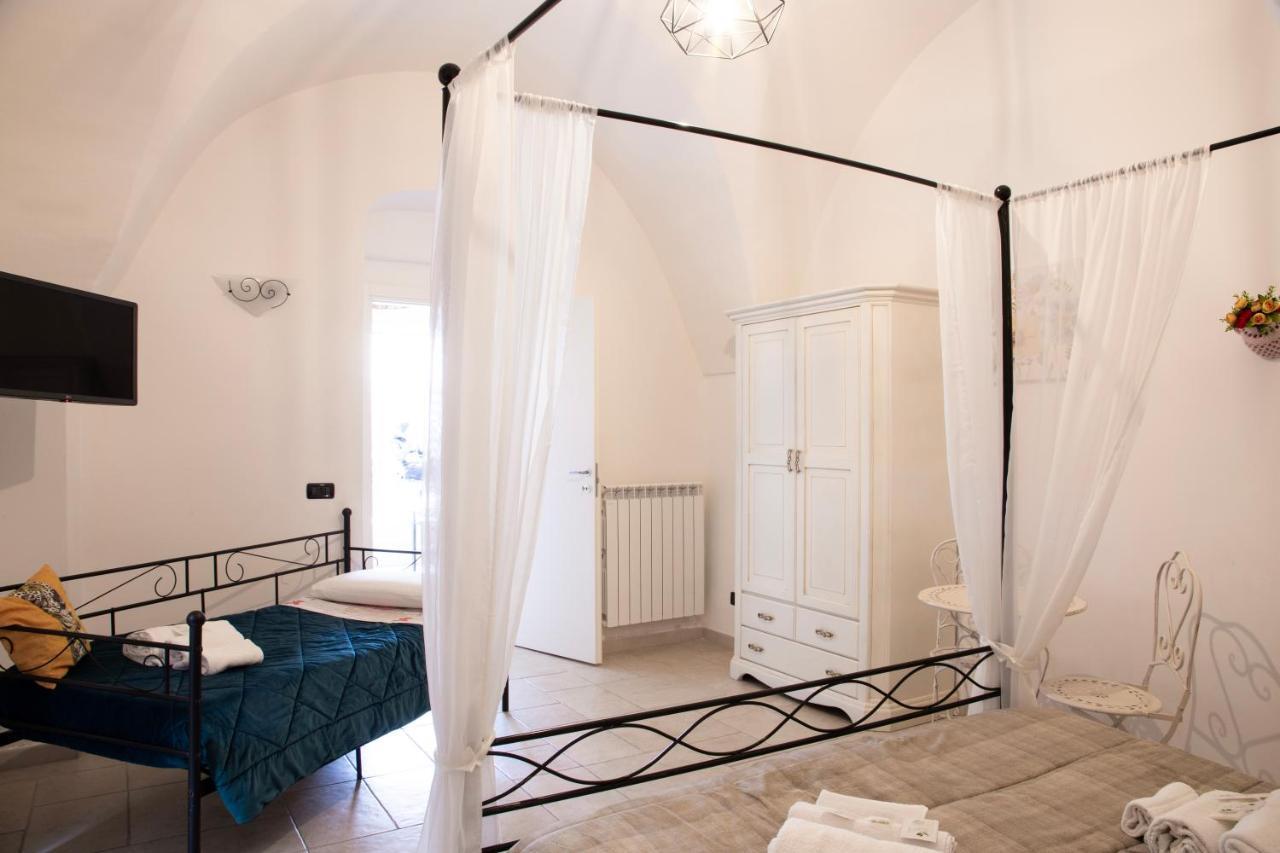 Dimora Guerrieri Hotel Бриндизи Екстериор снимка