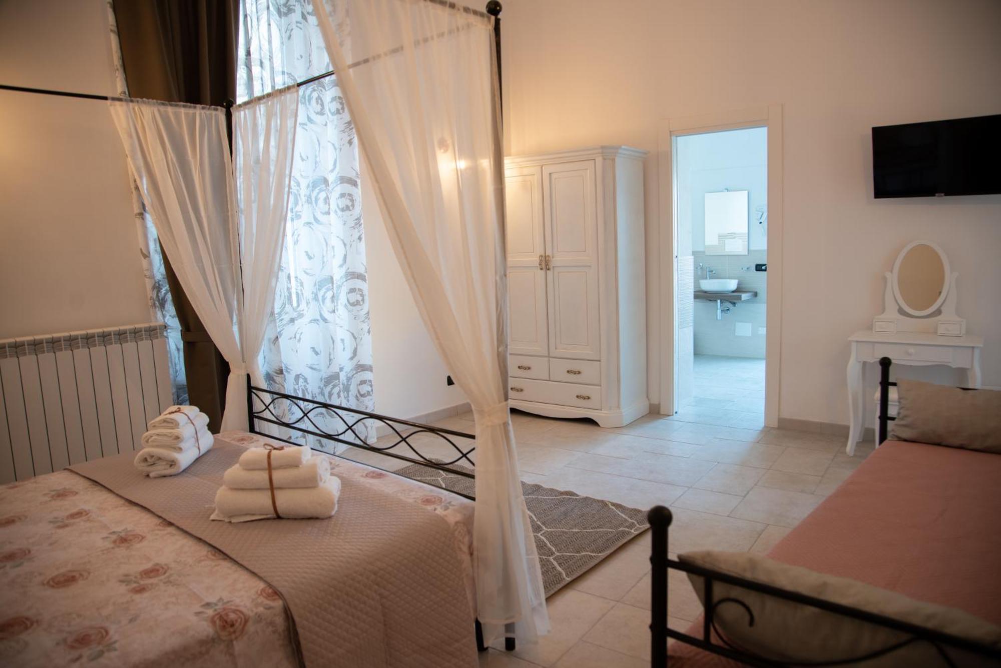 Dimora Guerrieri Hotel Бриндизи Екстериор снимка
